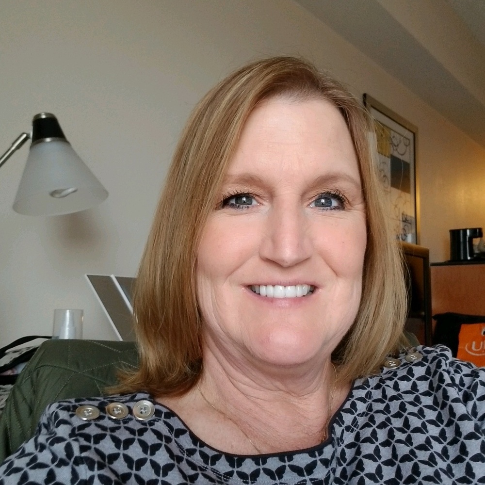 Meet your Posher, Lisa